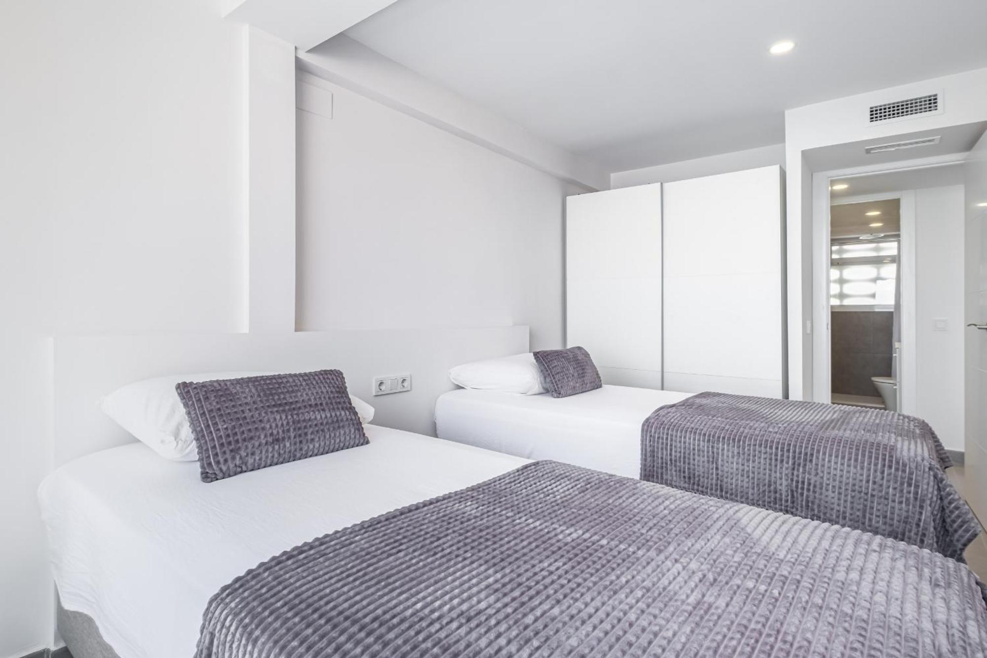 Halcon Deluxe 7-B Apartment Levante Beach ベニドルム エクステリア 写真